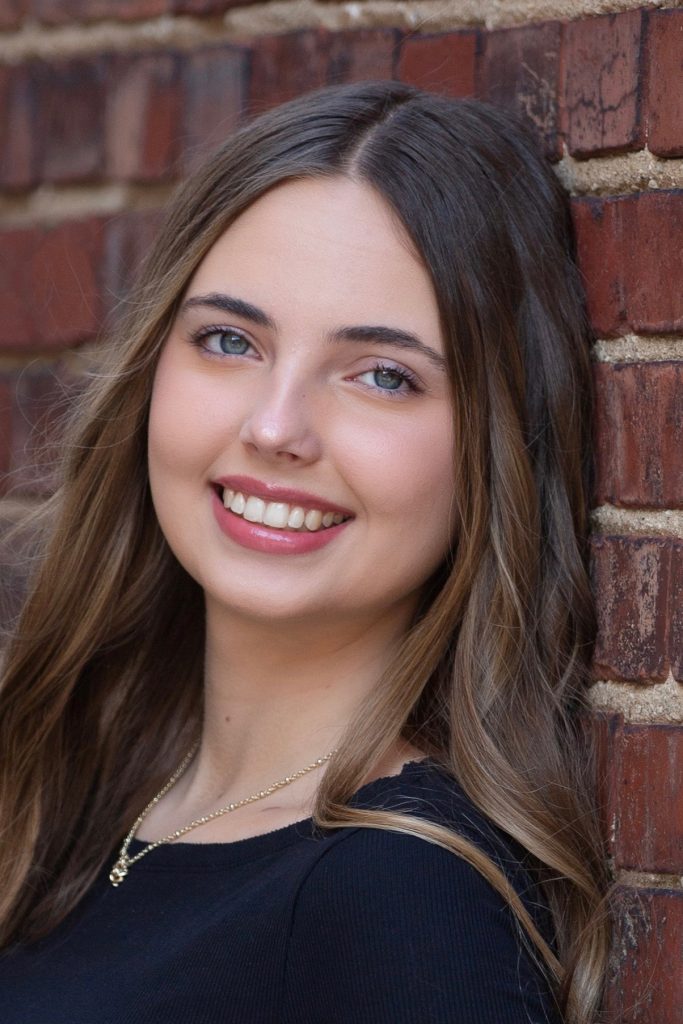 Daniela Gal Scholarship Recipient Headshot