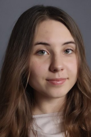 Izabella Komperda Scholarship Recipient Headshot