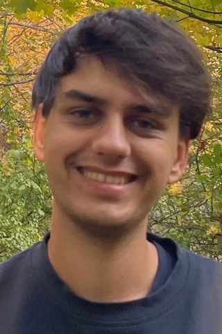 Maximilian Miniewicz Scholarship Recipient Headshot
