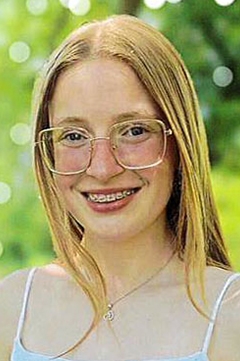 Patrycja Mrowca Scholarship Recipient Headshot
