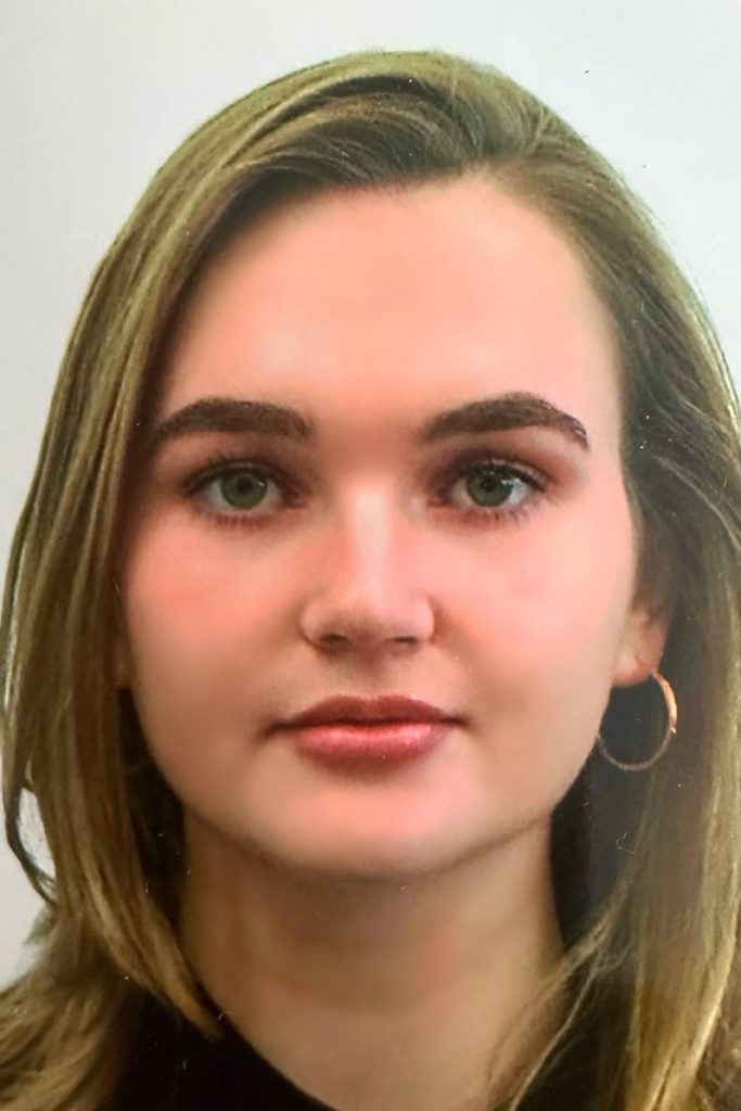 Julia Paska Scholarship Recipient Headshot